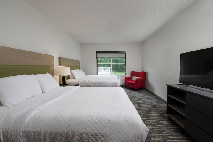 Country Inn & Suites by Radisson Lake George (Queensbury), NY
