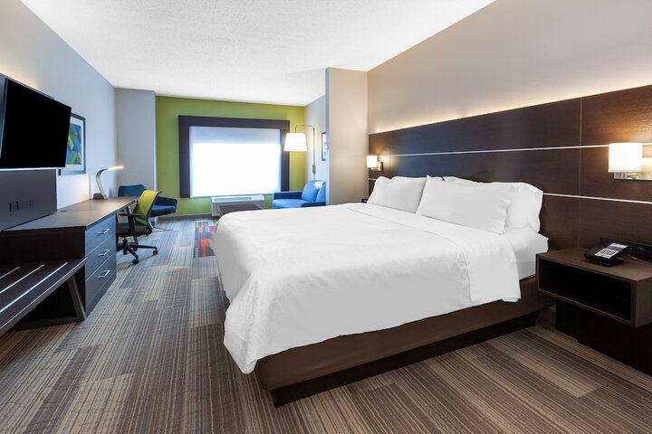 Room 29 of 65