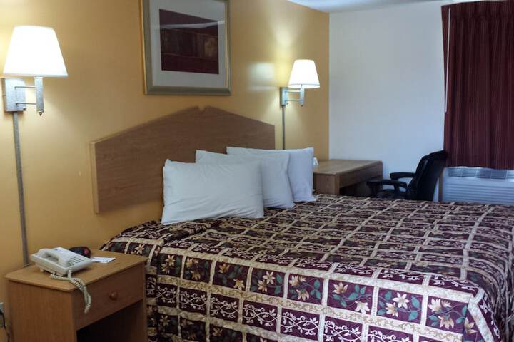 Room 19 of 44