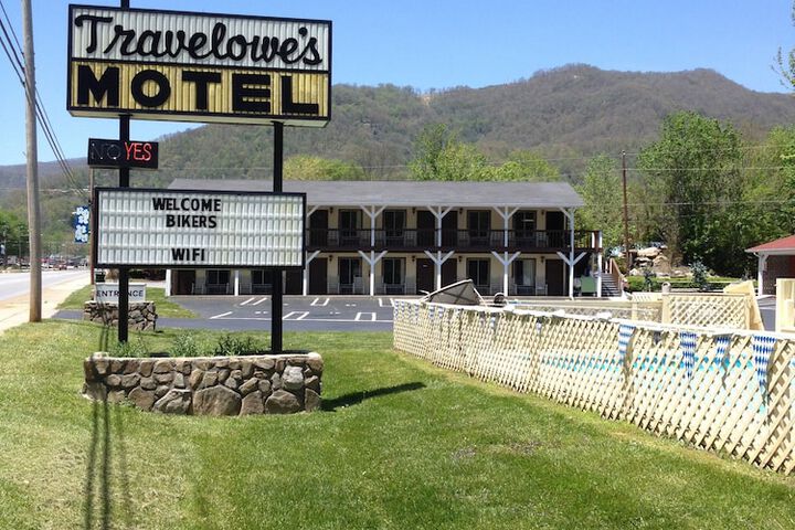 Hotel 6 of 52