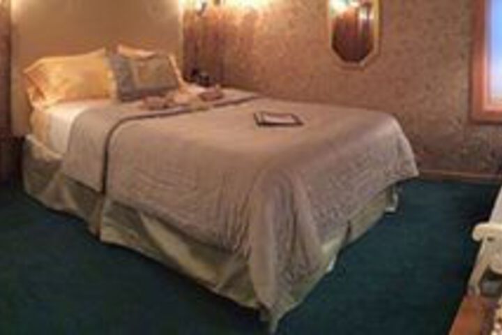 Whispering Pines Bed and Breakfast