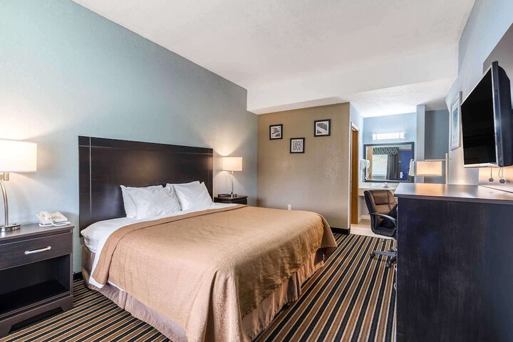 Room 14 of 36