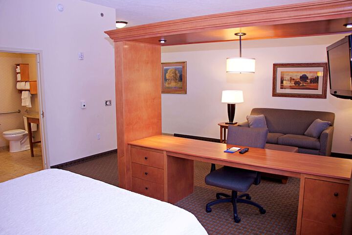 Room 34 of 67