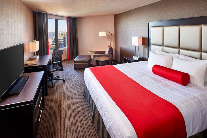 Room 21 of 36