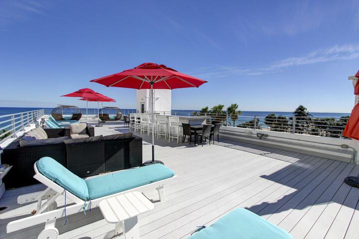 Sundeck 64 of 70