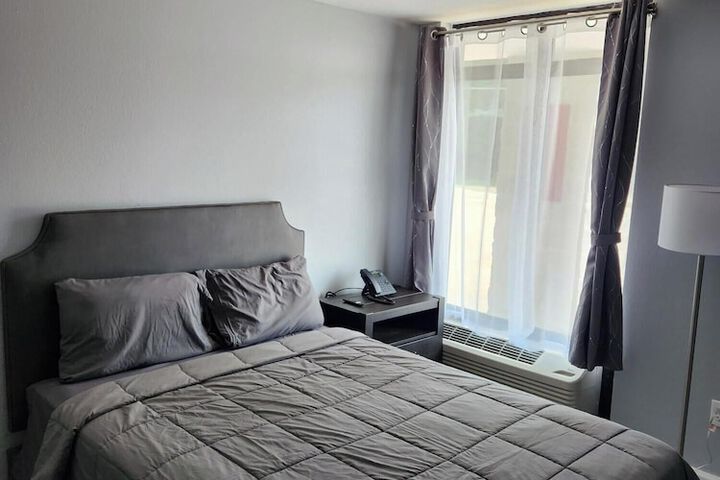 Room 12 of 13