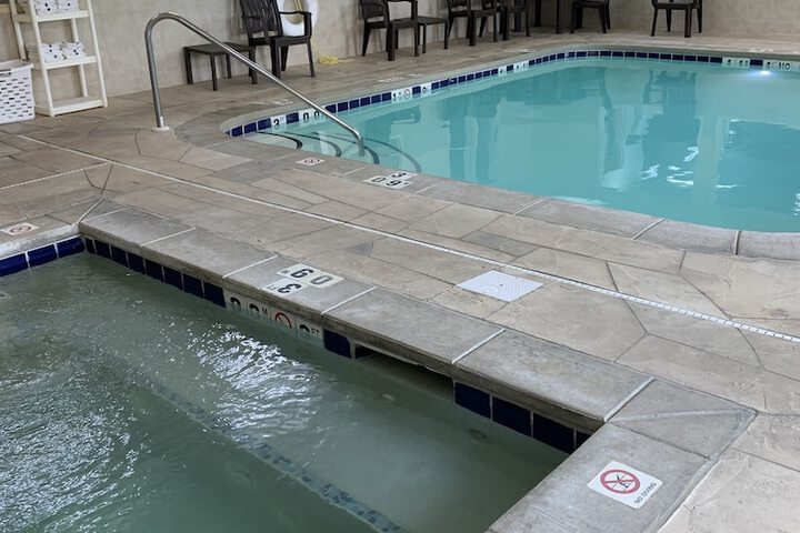 Pool 6 of 43
