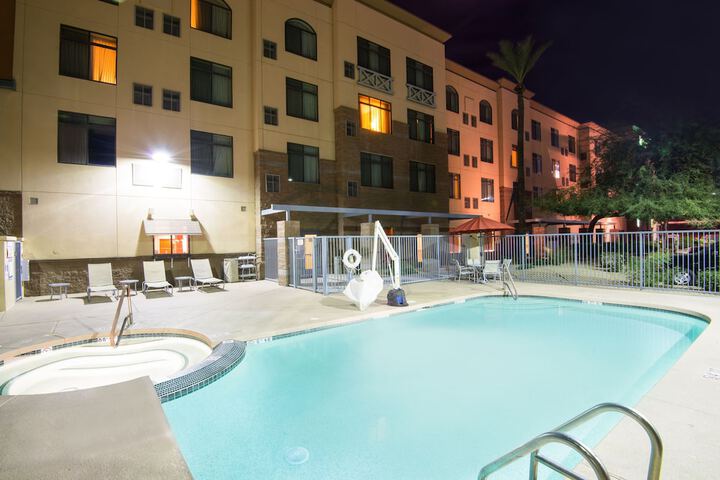 Holiday Inn & Suites Goodyear - West Phoenix Area by IHG