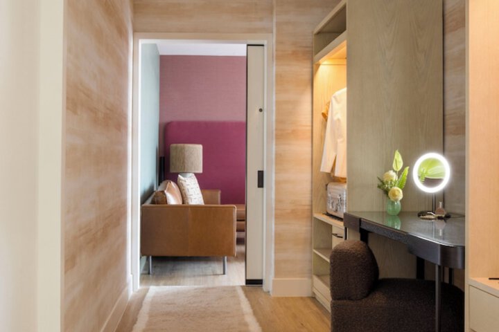 Room 22 of 116