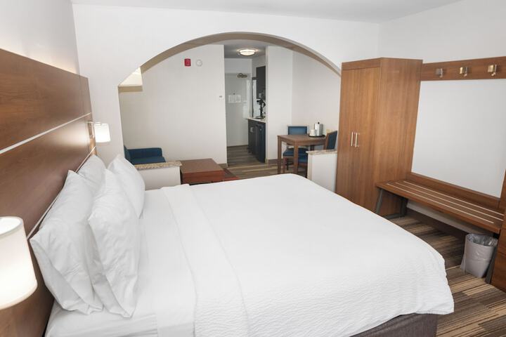 Room 20 of 29