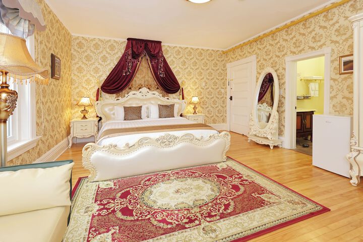 Room 104 of 252