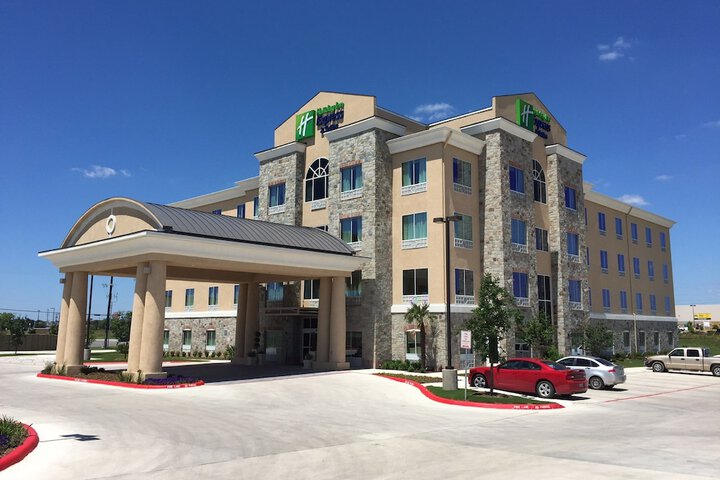 Hotel 2 of 41