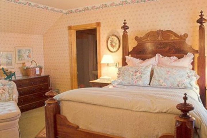 Room 43 of 100