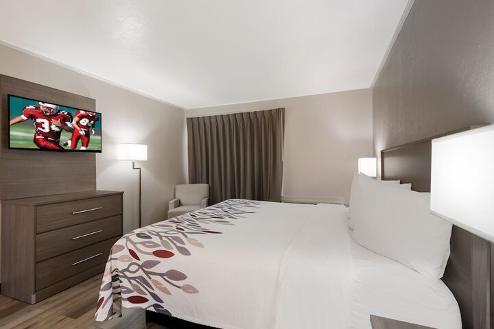Red Roof Inn Madisonville