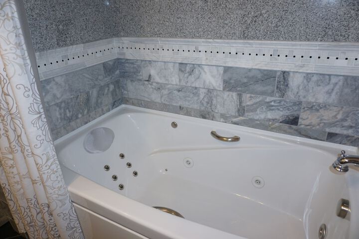 Spa 62 of 73