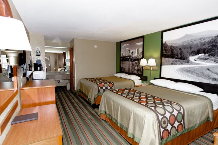 Room 15 of 24