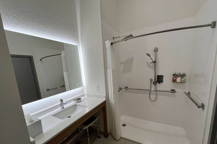 La Quinta Inn & Suites by Wyndham Coralville Iowa City