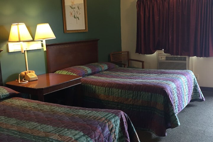 Room 14 of 19