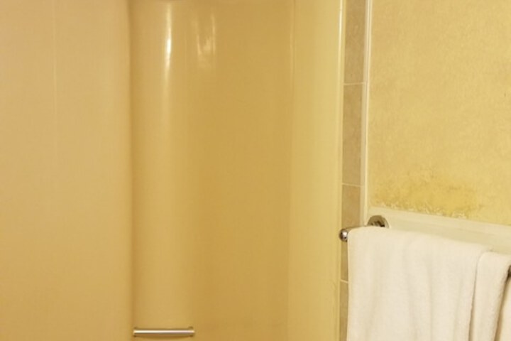 Room 18 of 29