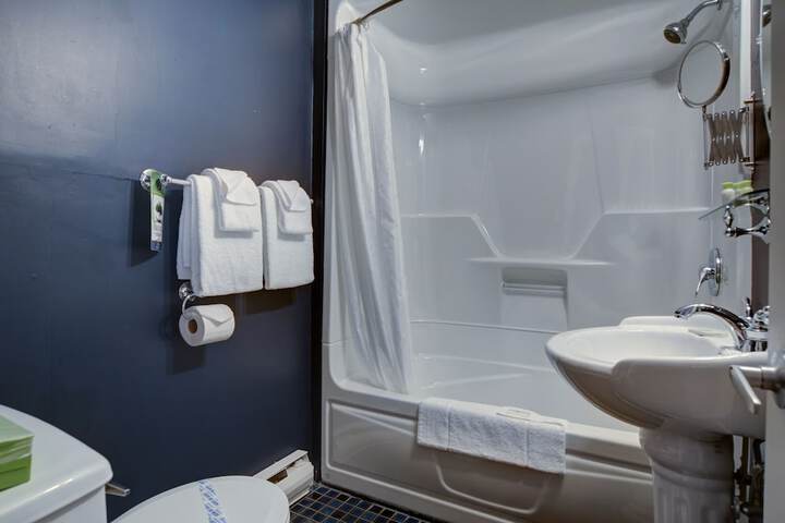 Room 54 of 120