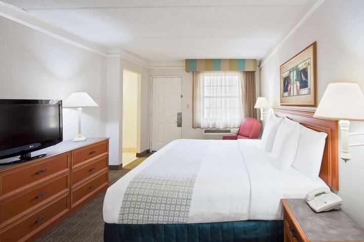 Room 52 of 58