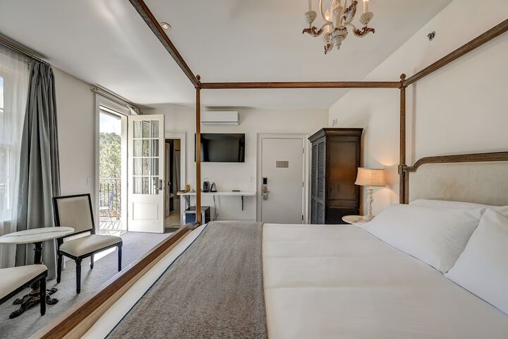 Surf Hotel & Chateau
