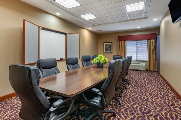 Comfort Suites Urbana Champaign University Area