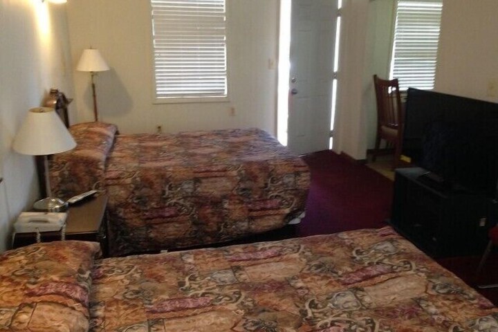 Room 26 of 35
