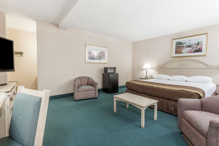 Room 10 of 22