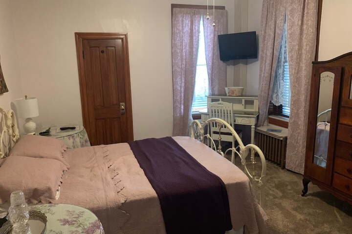 The Amberson House Bed & Breakfast