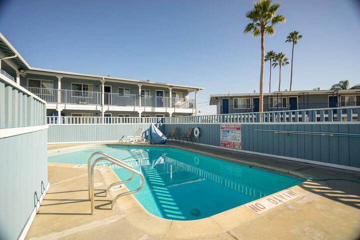 Pool 4 of 36