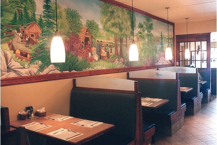 Dining 63 of 72