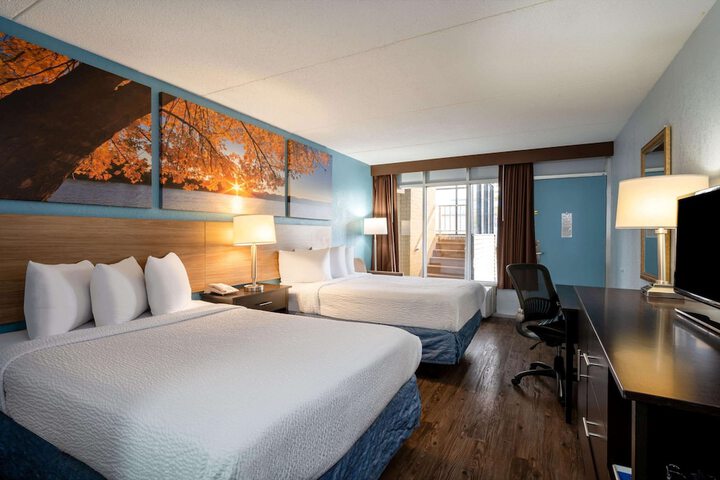 Room 21 of 30