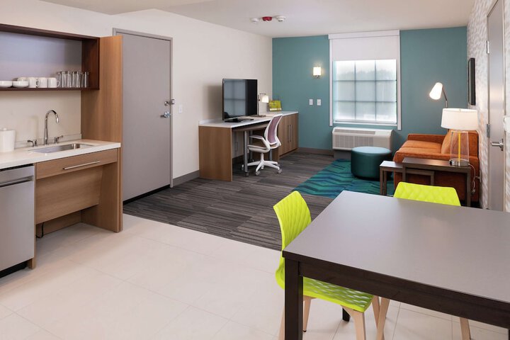 Room 44 of 66
