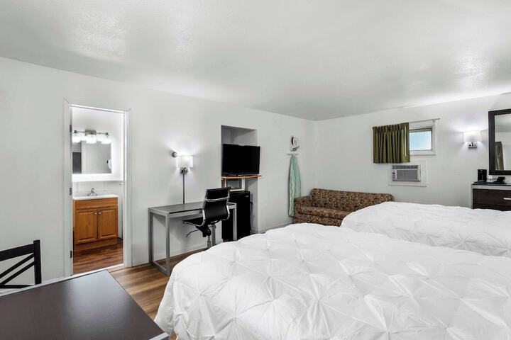Room 26 of 29