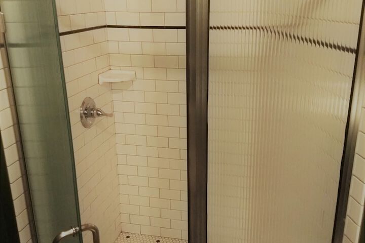 Room 22 of 98