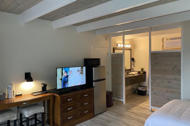 Room 15 of 63