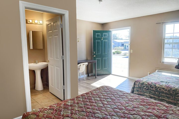 Room 40 of 51