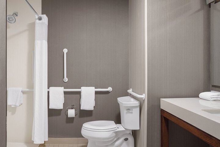 Courtyard by Marriott Charleston Summerville