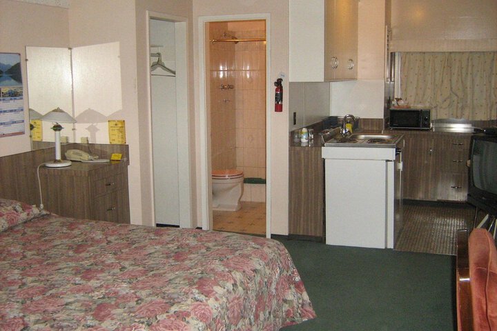 Room 29 of 32