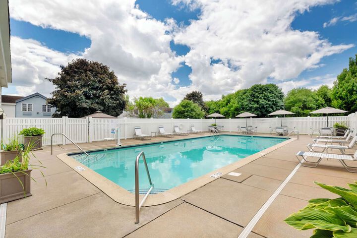 Best Western Hartford Hotel & Suites