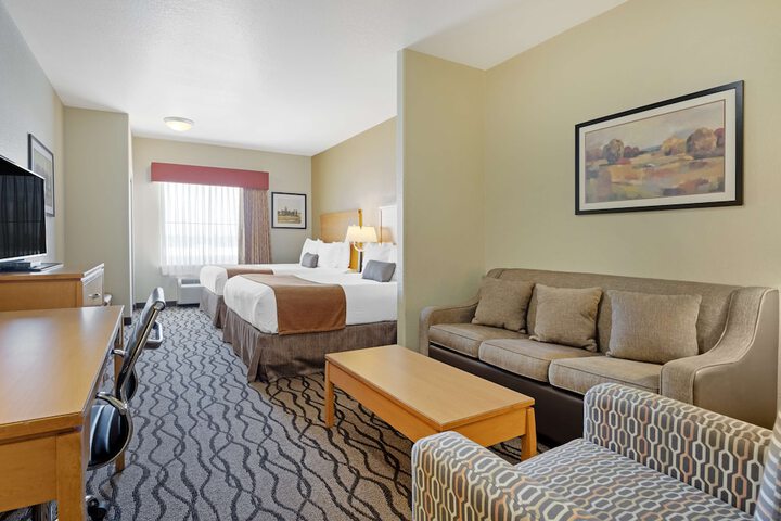 Room 11 of 36