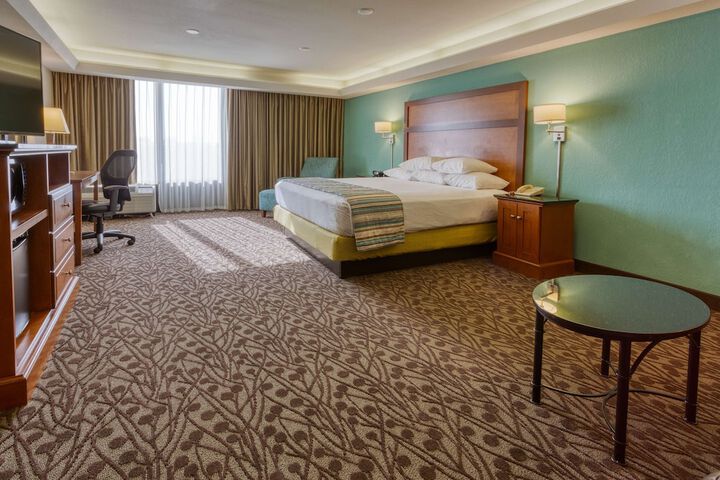 Room 15 of 53