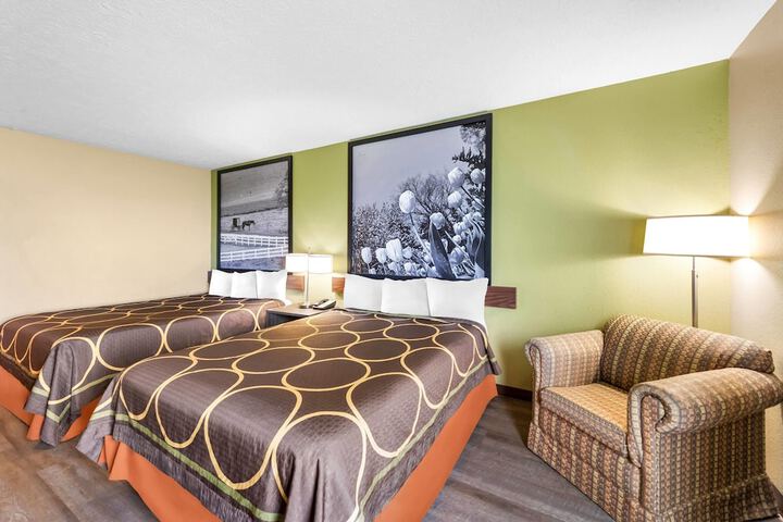 Super 8 by Wyndham Bellefontaine