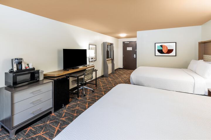 Holiday Inn Hotel & Suites Tulsa South by IHG