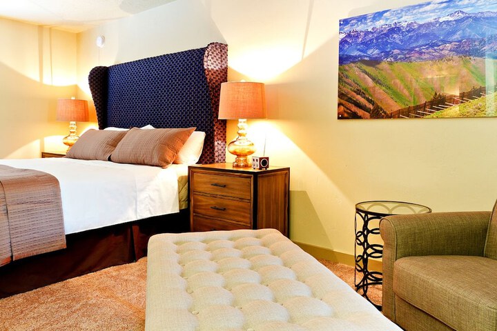 Blue Lakes Inn & Extended Stay