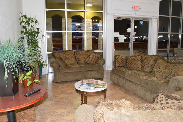Knights Inn Greenville TX