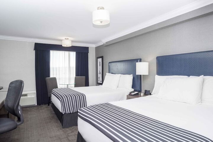 Room 18 of 48