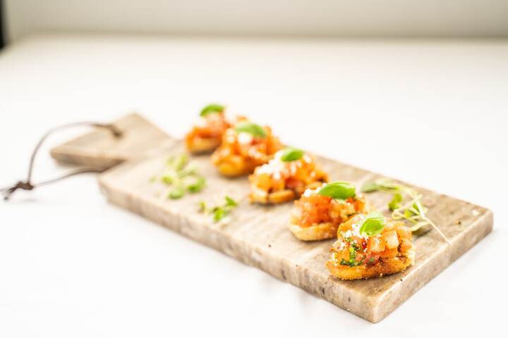 Dining 76 of 125