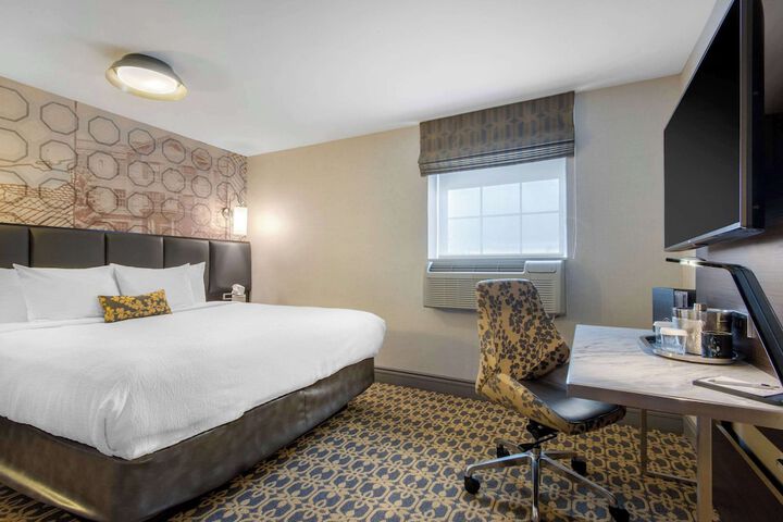 Room 15 of 41